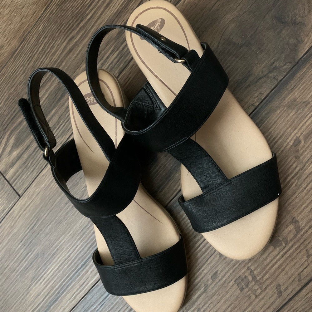 Dr. Scholl's wedge sandal. Black with a tan heel. Worn once.